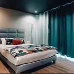 Palm Hotel