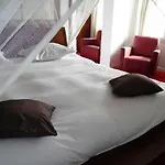 Palm Hotel